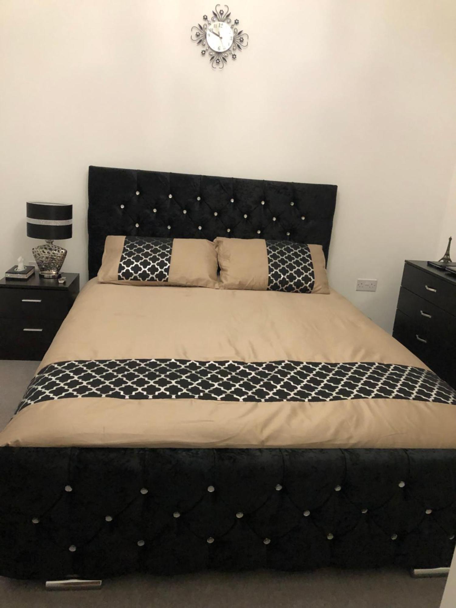 Luxury Kingsize Bedroom With Private Bathroom Northolt  Exteriér fotografie