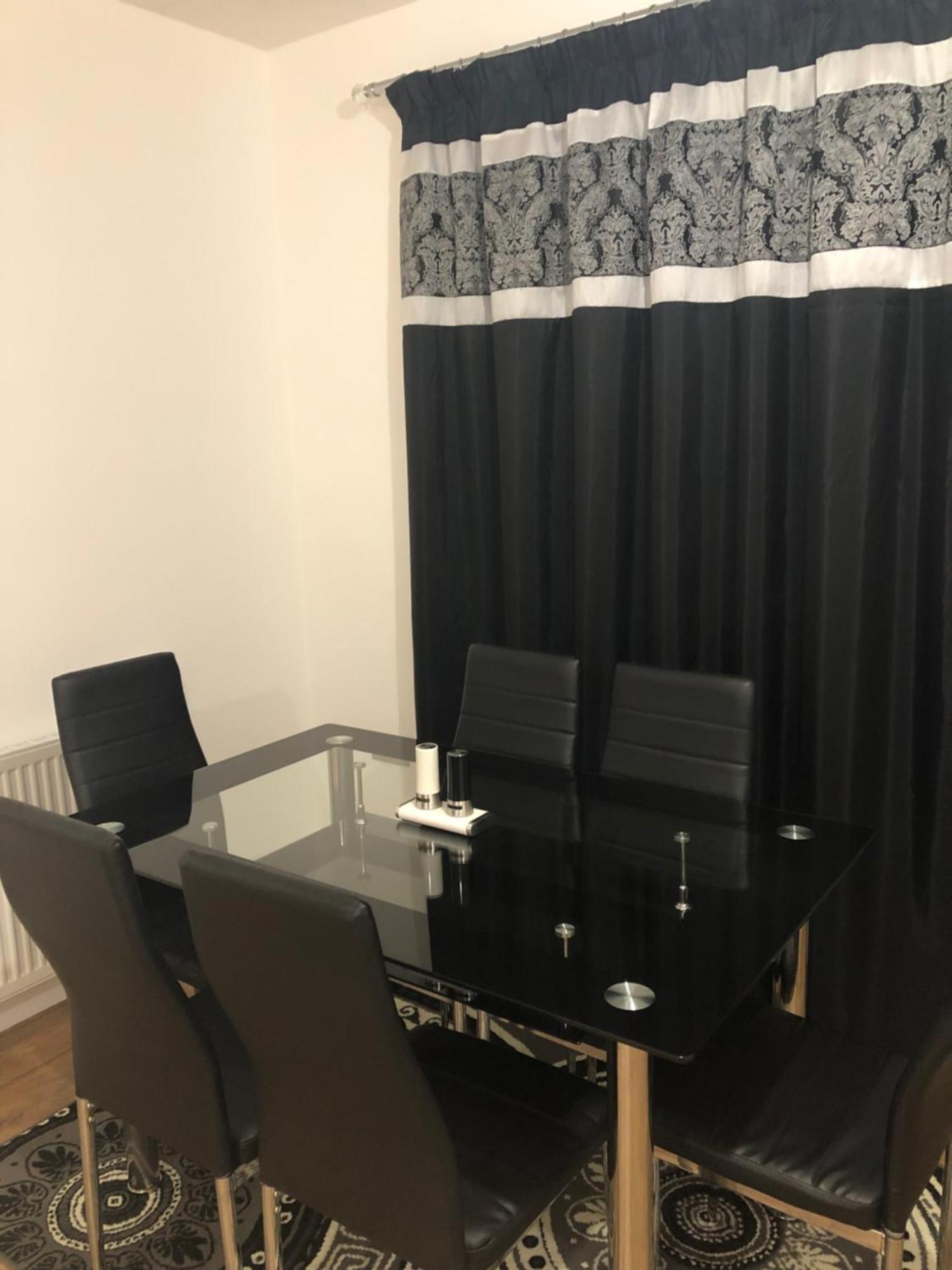 Luxury Kingsize Bedroom With Private Bathroom Northolt  Exteriér fotografie